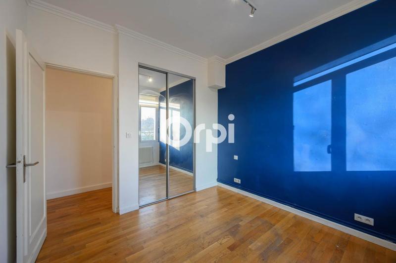 Appartement - 80 m² - 3 pièces