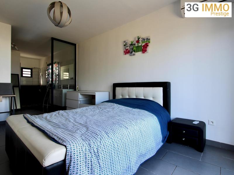 Maison - 140 m² - 8 pièces