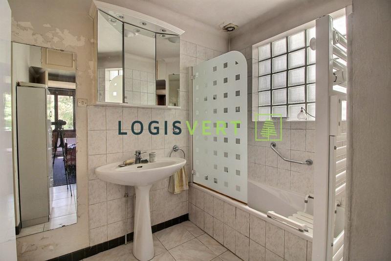 Maison - 122 m² - 7 pièces