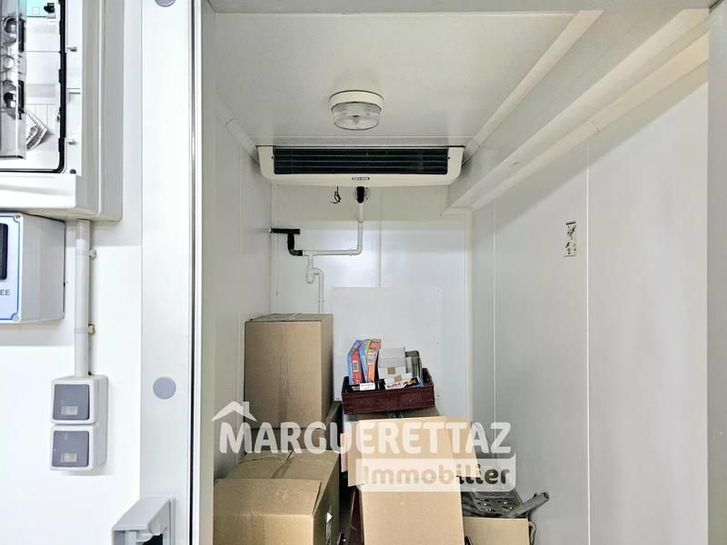 Fonds de commerce - 170 m²