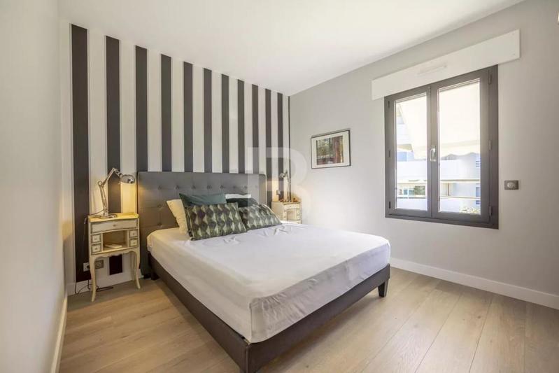 Appartement - 102 m² - 4 pièces