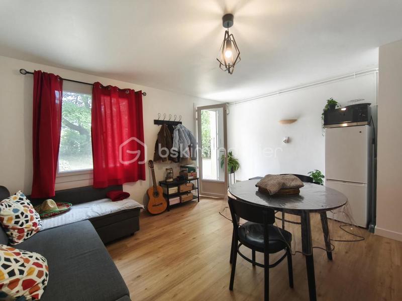 Maison - 250 m² - 8 pièces