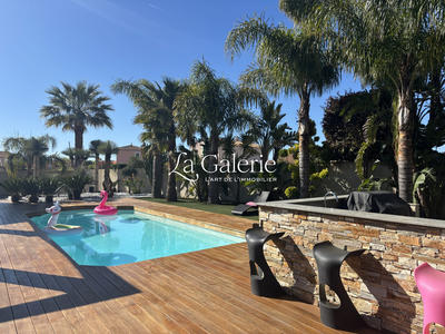 Villa - 165 m² - 6 pièces