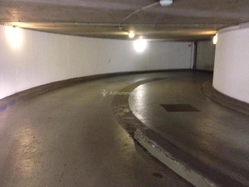 Parking / Garage - 13 m²