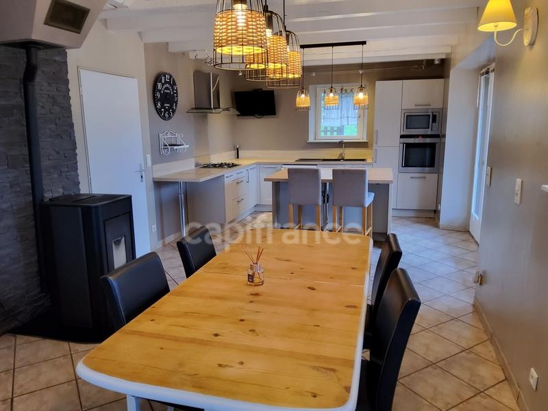 Maison en pierre - 122 m² - 4 pièces