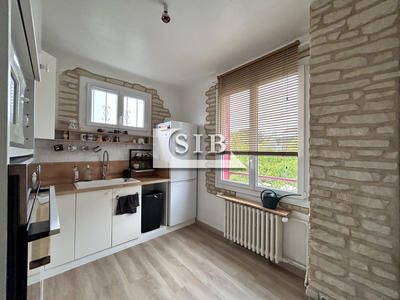 Maison - 96 m² - 4 pièces