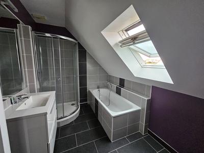 Maison - 92 m² - 4 pièces