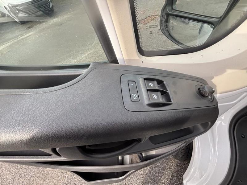 Peugeot Boxer II 2.2 140 Ch s&amp;S 3.3t L2h1