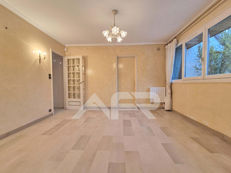 Maison - 112 m² - 6 pièces