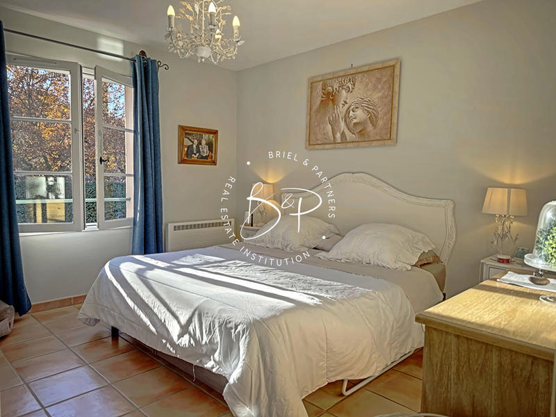 Maison - 143 m² - 5 pièces