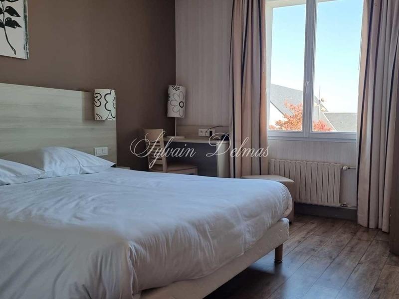 Fonds de commerce - 1 300 m²