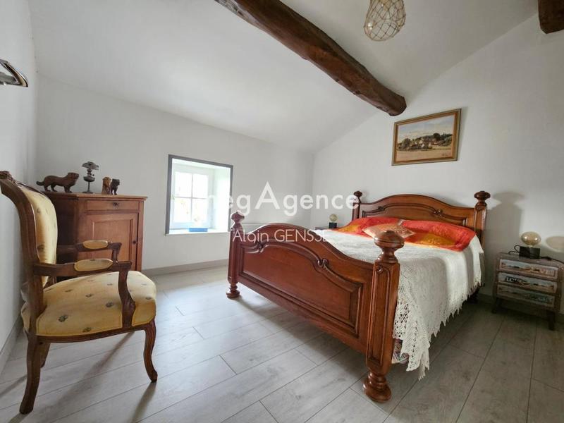 Maison - 295 m² - 8 pièces