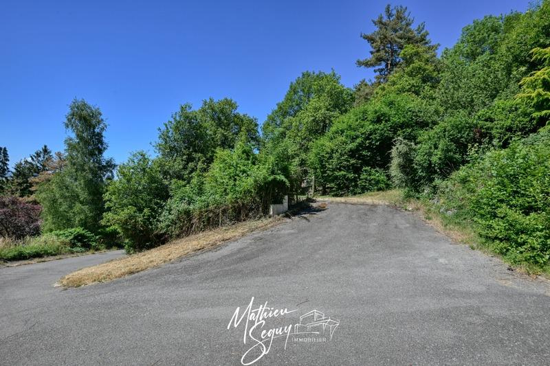 Terrain constructible - 810 m²