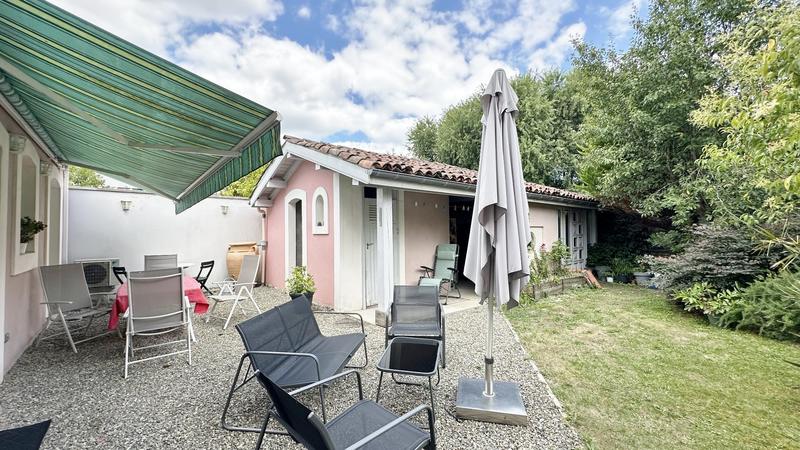 Appartement bourgeois - 184 m² - 4 pièces