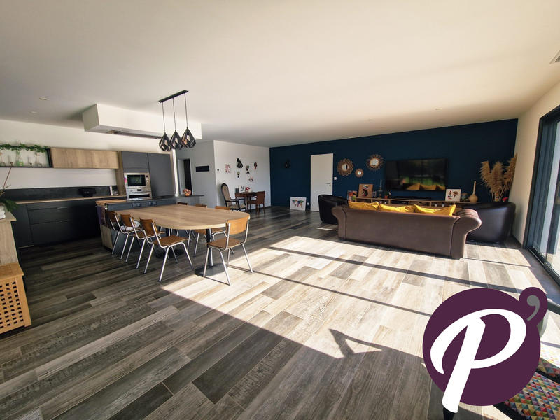 Maison contemporaine - 158 m² - 6 pièces