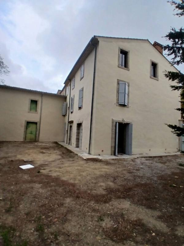 Maison - 345 m² - 10 pièces