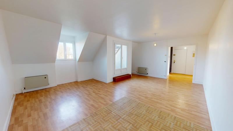 Appartement - 96 m² - 5 pièces