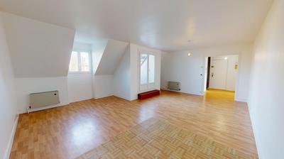 Appartement - 96 m² - 5 pièces