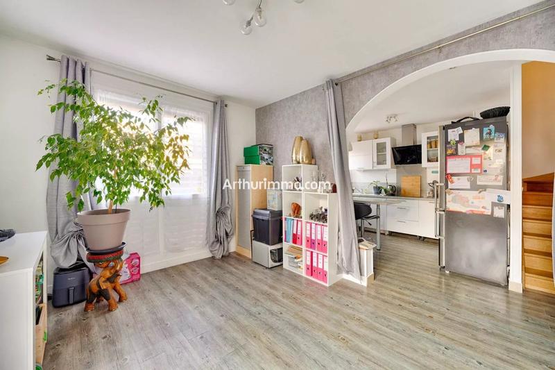 Maison - 92 m² - 4 pièces
