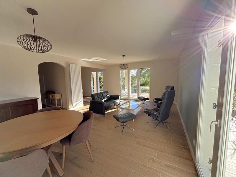 Maison - 122 m² - 5 pièces