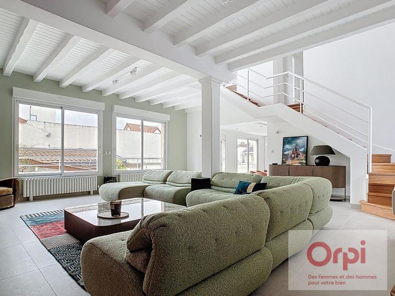 Maison - 187 m² - 7 pièces