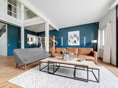 Maison - 195 m² - 8 pièces