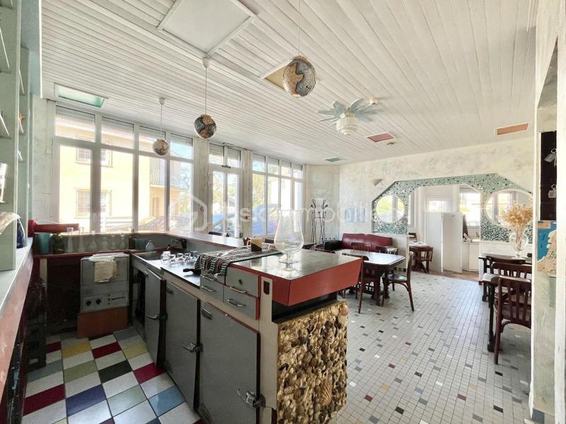 Immeuble - 348 m² - 11 pièces