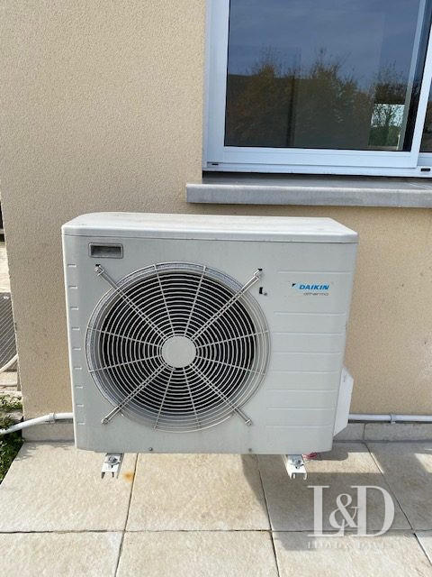 Maison traditionnelle - 132 m² - 7 pièces