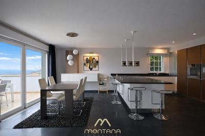 Maison contemporaine - 272 m² - 8 pièces