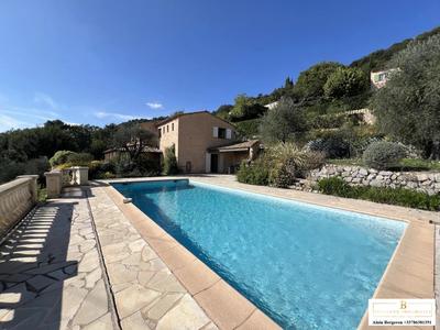 Villa - 194 m² - 5 pièces