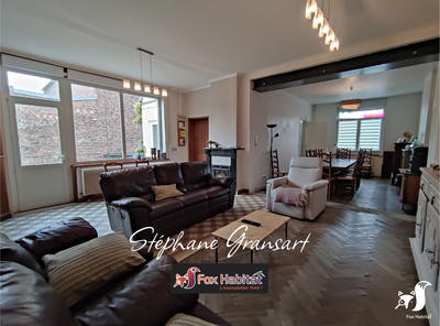 Maison - 212 m² - 9 pièces