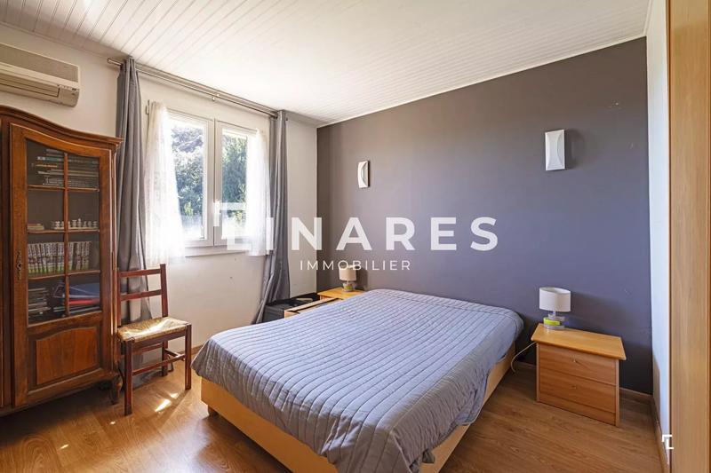 Villa - 167 m² - 6 pièces