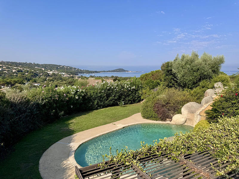 Demeure - 295 m² - 10 pièces