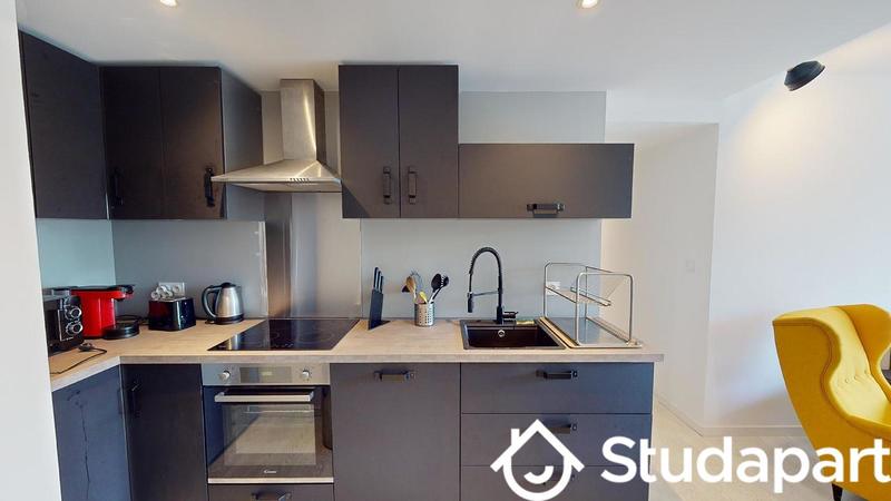 Chambre - 9 m² - 1 pièce