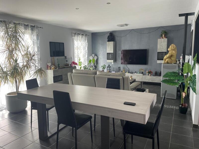 Maison - 100 m² - 4 pièces