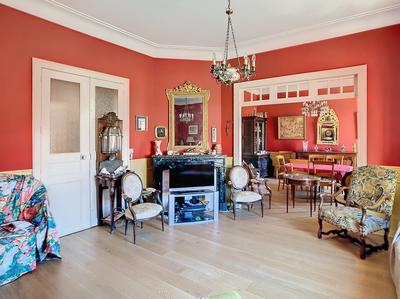 Appartement bourgeois - 144 m² - 6 pièces