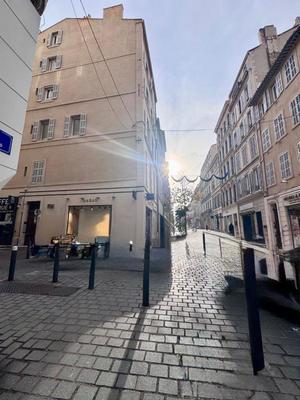 Appartement - 136 m² - 6 pièces