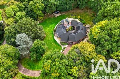 Maison - 350 m² - 10 pièces