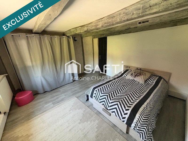 Maison - 255 m² - 9 pièces