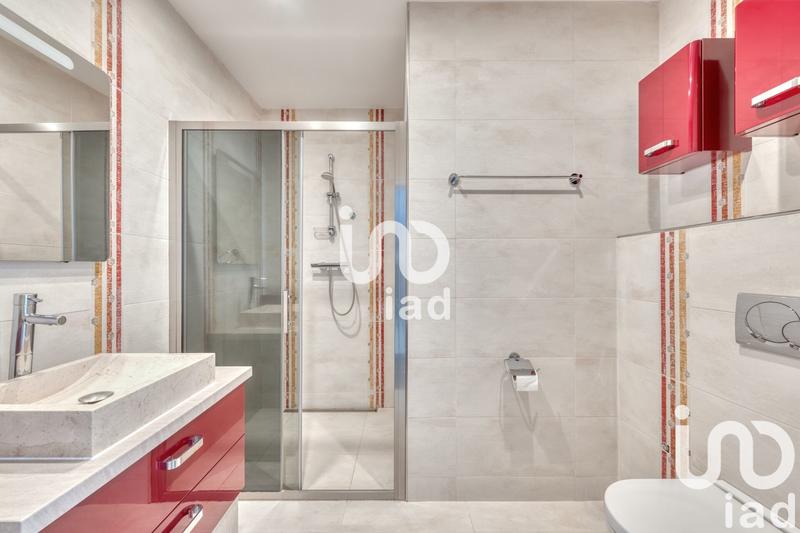 Maison - 343 m² - 9 pièces