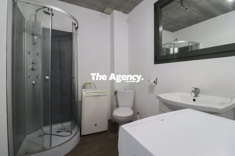 Fonds de commerce - Local commercial - 824 m²