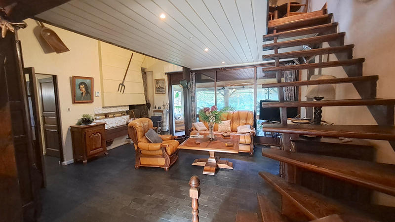 Maison - 180 m² - 5 pièces