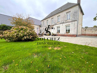 Maison - 250 m² - 8 pièces