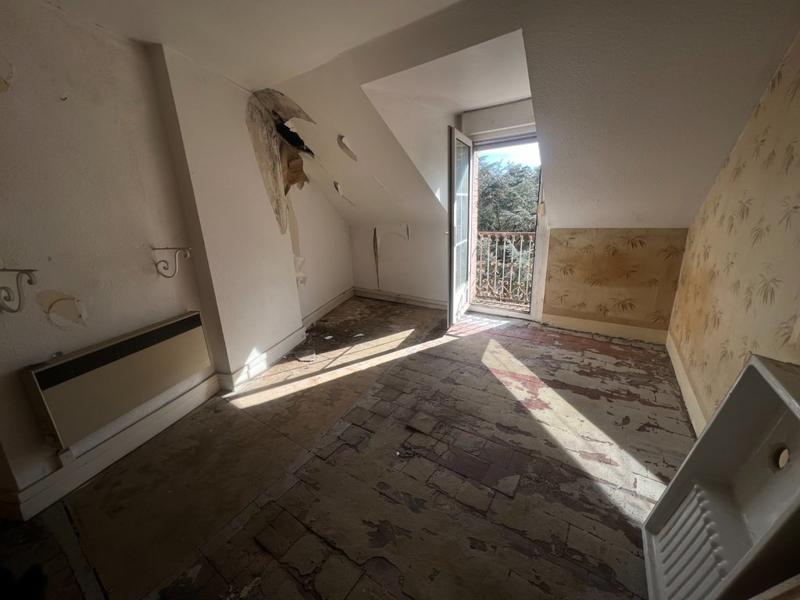 Immeuble - 275 m² - 8 pièces