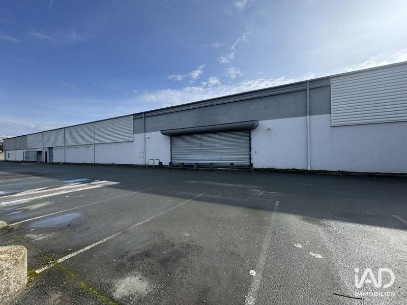 Local commercial - 1 070 m²