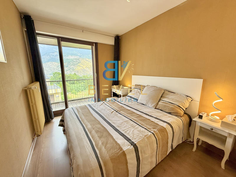 Appartement - 88 m² - 4 pièces