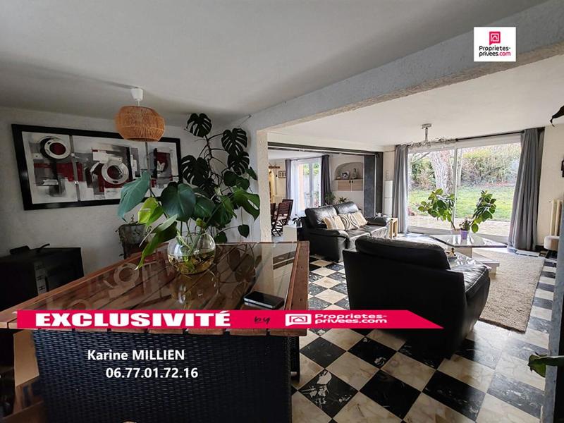 Maison - 240 m² - 7 pièces