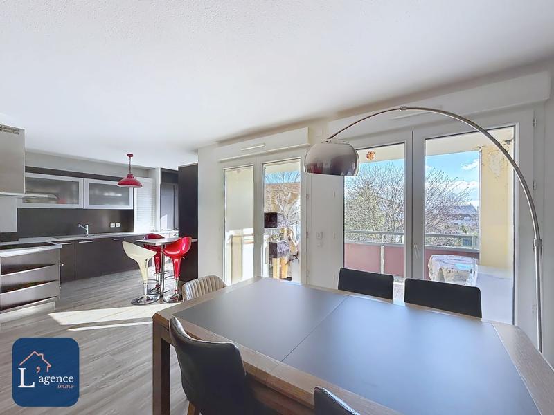 Appartement - 84 m² - 4 pièces