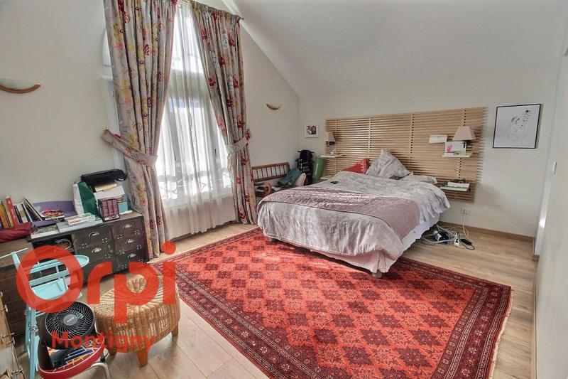 Maison - 145 m² - 5 pièces