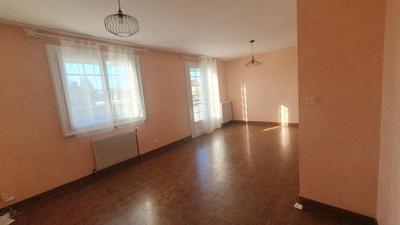 Maison - 94 m² - 5 pièces